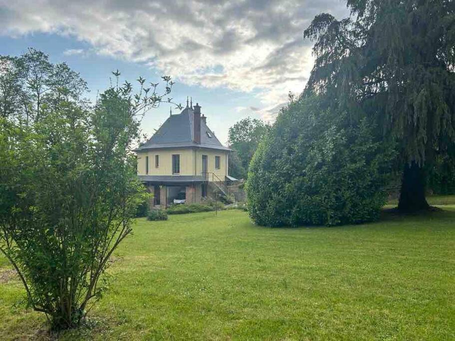 Maison Independante La Quietas Sur Les Hauteurs De Sedan Esterno foto